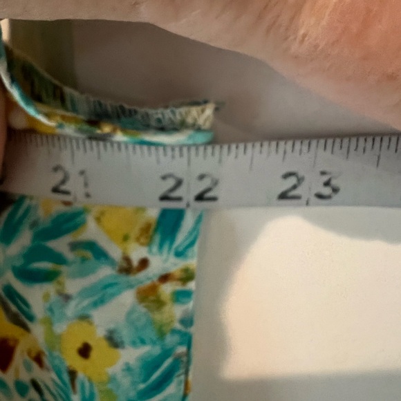 NWT Savanna Jane Floral Embroidered Women's Top size large - Picture 12 of 16